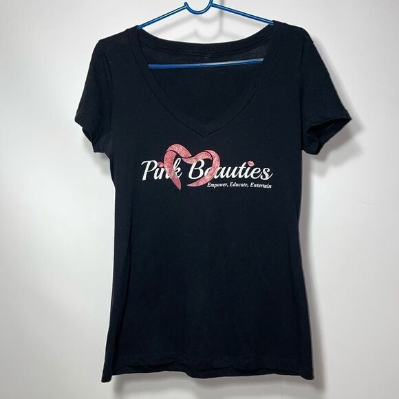 Woman’s Graphic tee - Picture 1 of 7